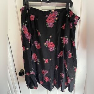 Torrid - Asymmetrical - Wrap Front Skirt - Size 3